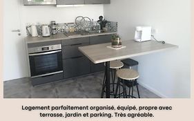 Le Hameau du Petit Carpont T2 terrasse et jardin Baie de Saint Brieuc Parking gratuit